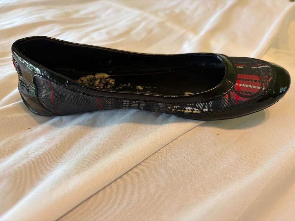 Flawed Coach Signature C Plaid Ballet Flats with Black Patent Trim, 7 - Picture 5 of 9